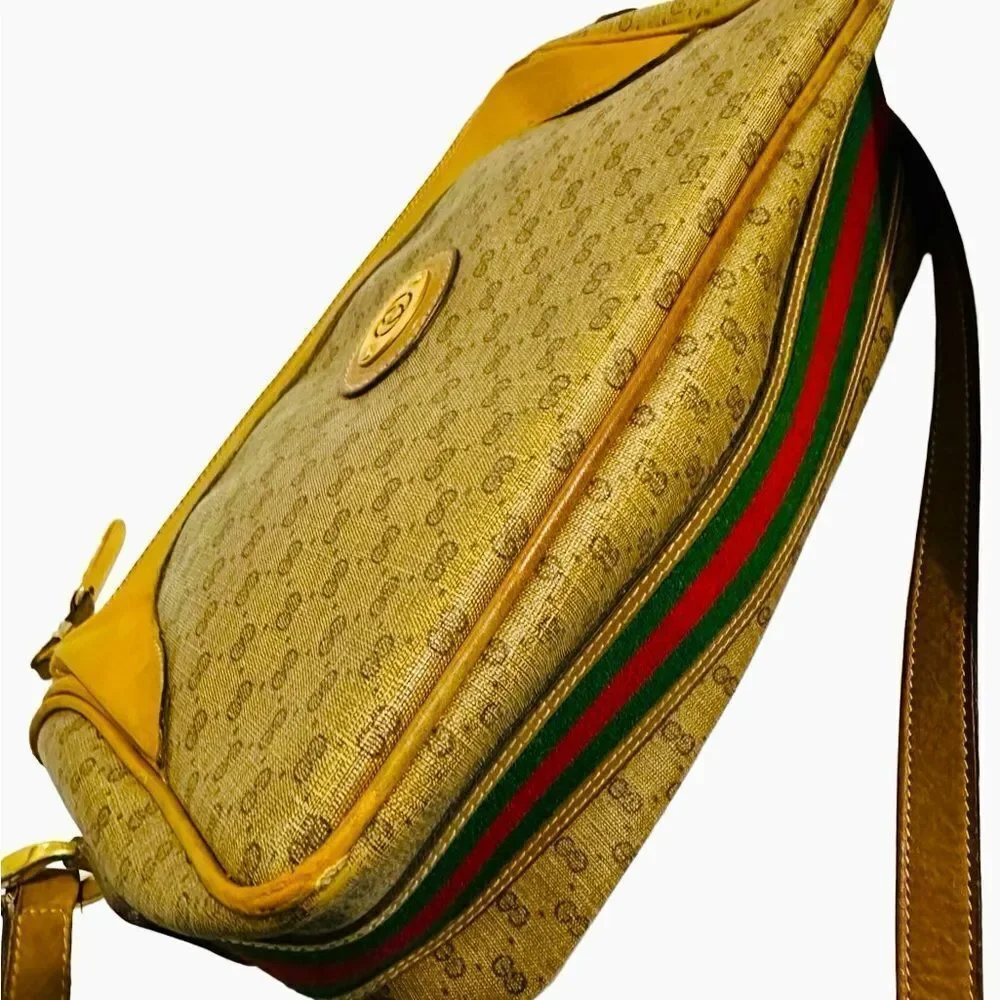 Gucci micro gg